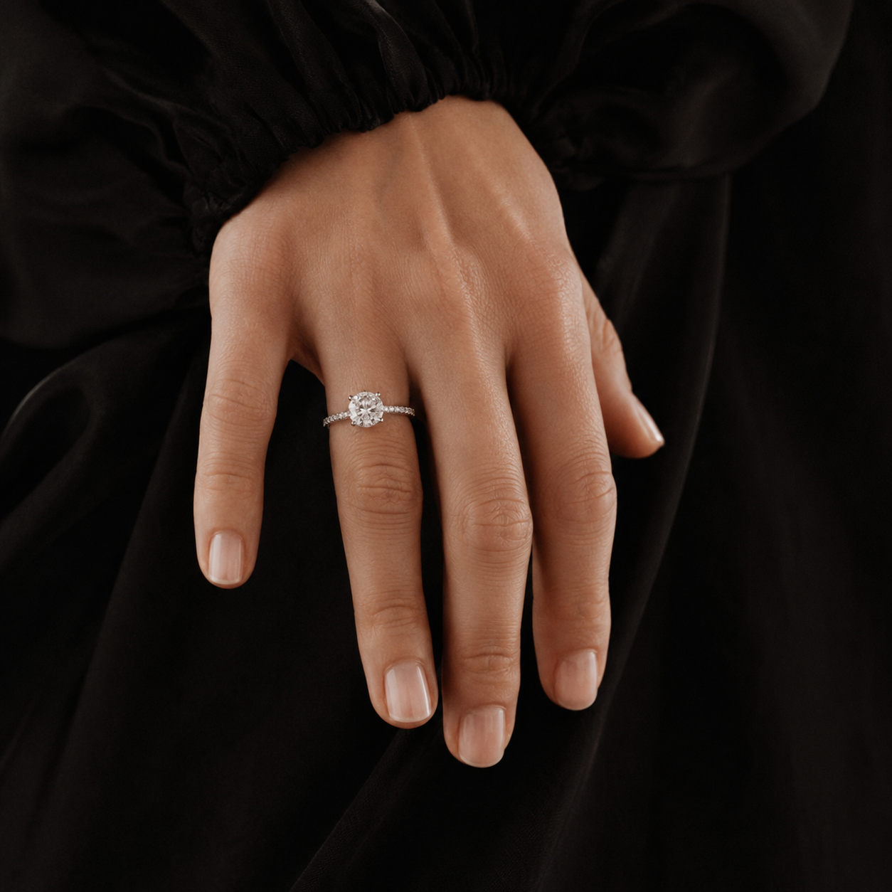 Amelia Classic Round Solitaire Halo Ring