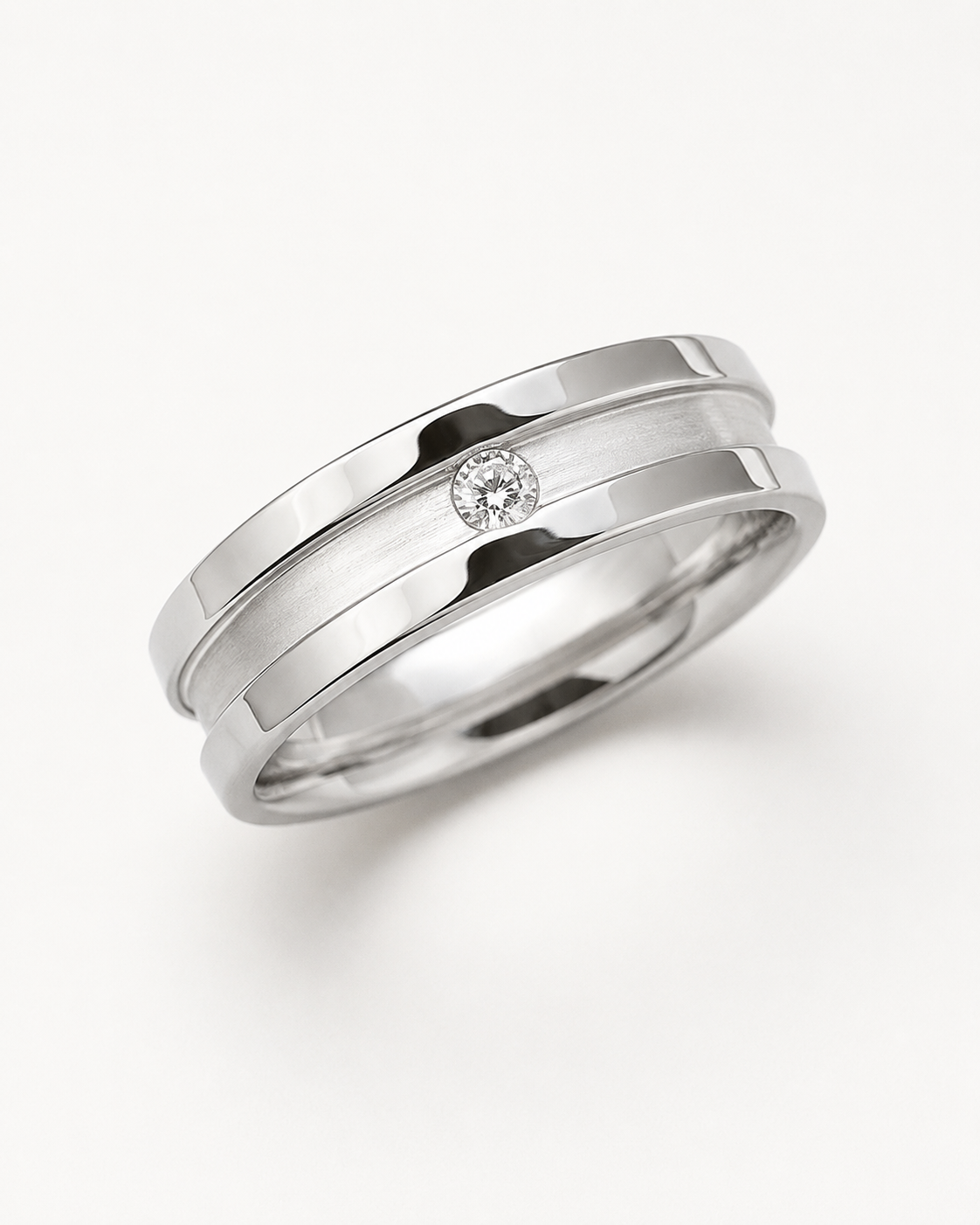 Ezra Single Stone Band with Brushed Center