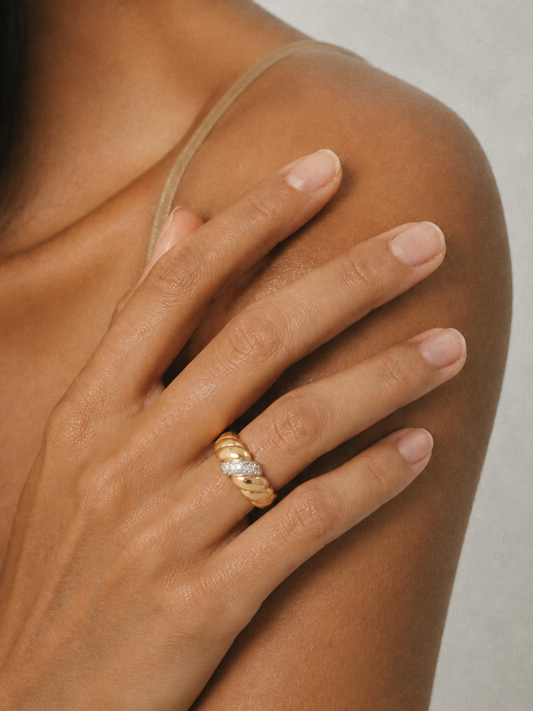 Orion Baguette Twist Ring